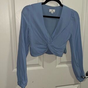 Long sleeve crop top baby blue Francesca’s